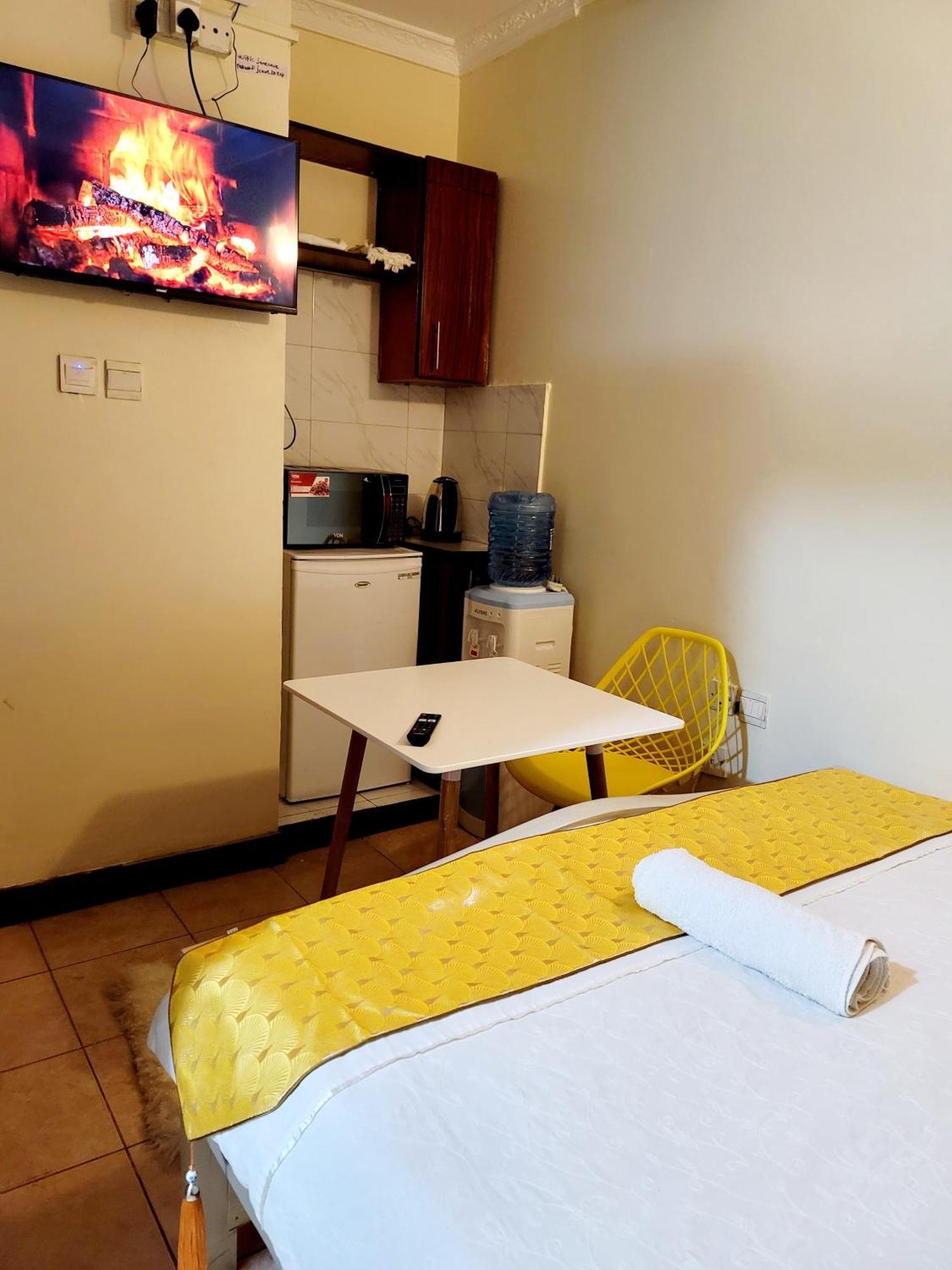 Sunrise Blue Moon B&B Nairobi Zewnętrze zdjęcie