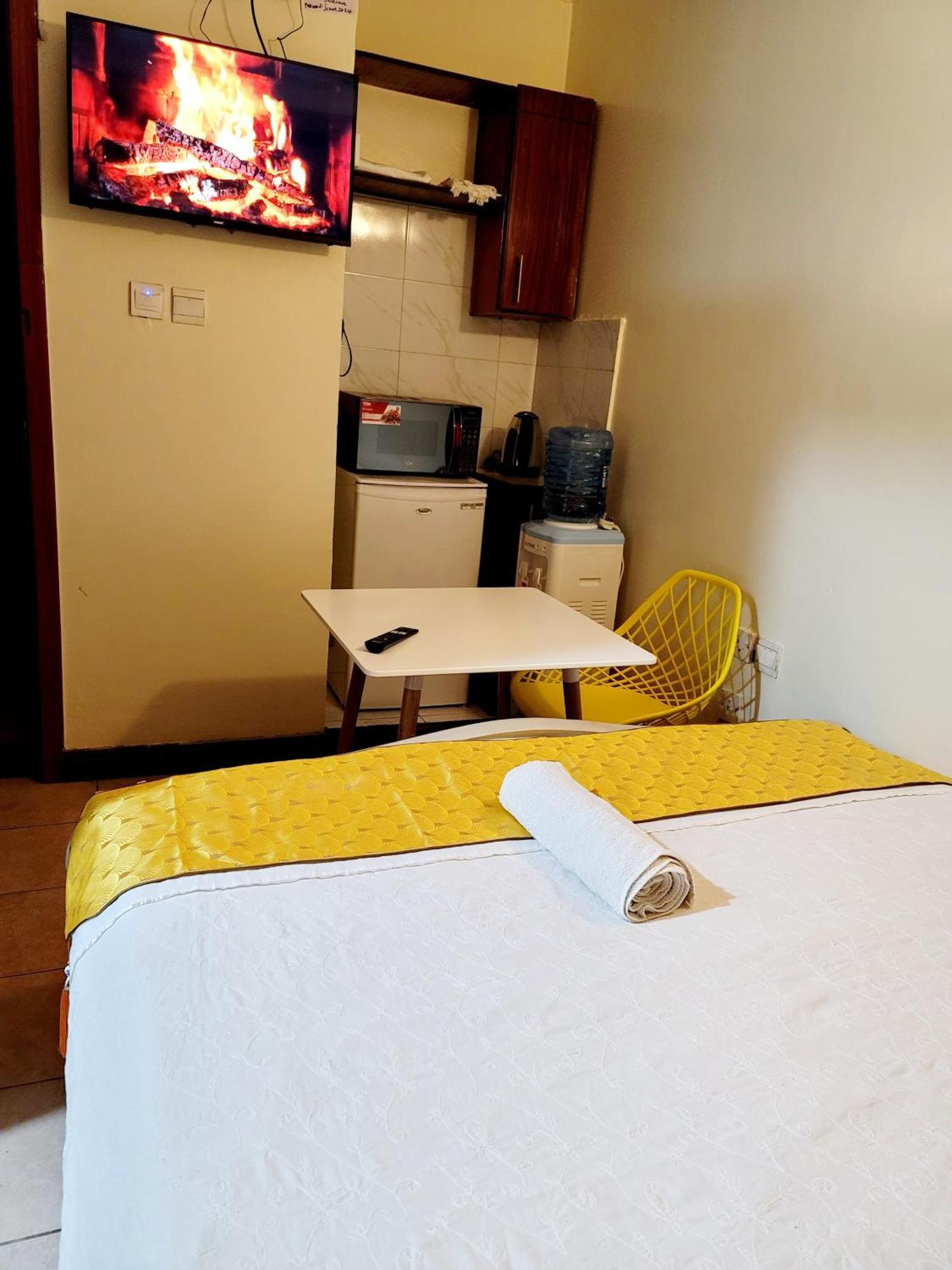 Sunrise Blue Moon B&B Nairobi Zewnętrze zdjęcie
